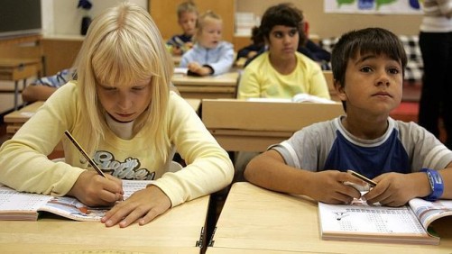 Niños finlandeses en la escuela. AFP