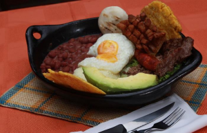 plato tipico colombiano